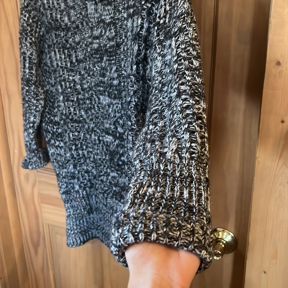 JJ Basics M knit sweater - Picture 2 of 4